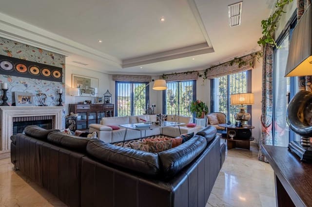 6 chambre Villa/Maison à vendre à Sotogrande, San Roque avec piscine garage - 1 680 000 € (Ref: 10141828)