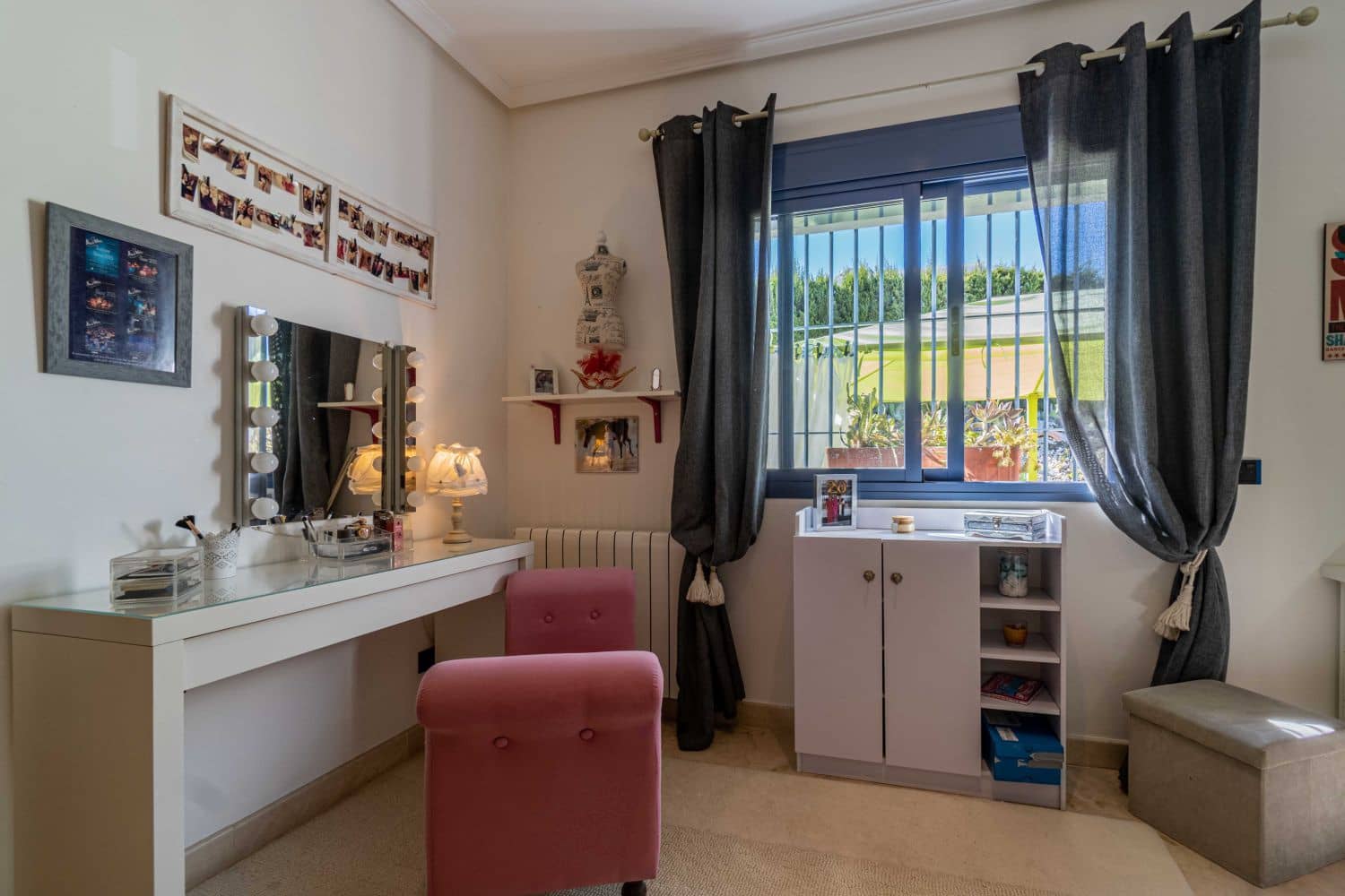 6 bedroom Villa for sale in Sotogrande with pool garage - € 1,680,000 (Ref: 10141828)