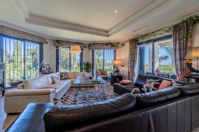 6 chambre Villa/Maison à vendre à Sotogrande, San Roque avec piscine garage - 1 680 000 € (Ref: 10141828)
