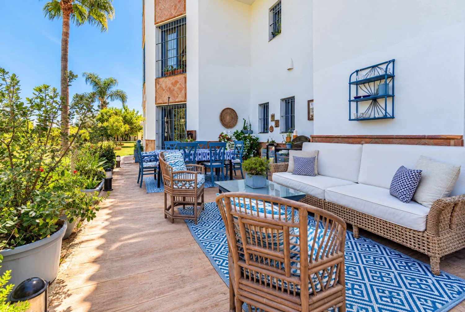 6 bedroom Villa for sale in Sotogrande with pool garage - € 1,680,000 (Ref: 10141828)