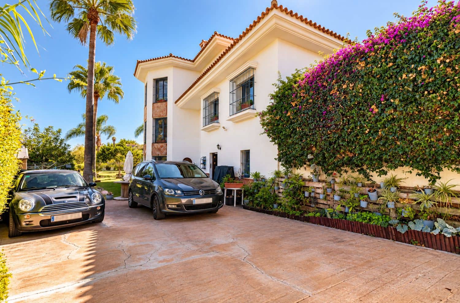 6 bedroom Villa for sale in Sotogrande with pool garage - € 1,680,000 (Ref: 10141828)