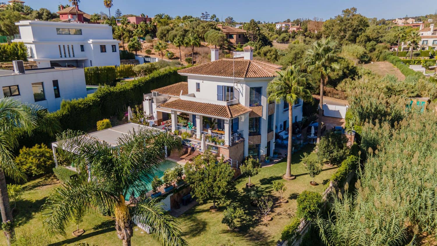6 bedroom Villa for sale in Sotogrande with pool garage - € 1,680,000 (Ref: 10141828)