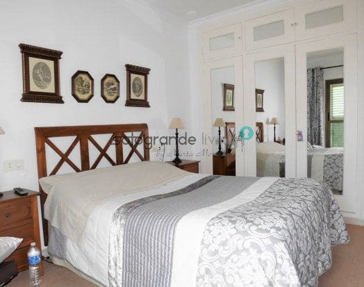 5 soverom Hus til salgs i Pueblo Nuevo de Guadiaro, San Roque med garasje - € 590 000 (Ref: 4255292)