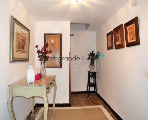 5 chambre Maison de Ville à vendre à Pueblo Nuevo de Guadiaro avec garage - 590 000 € (Ref: 4255292)