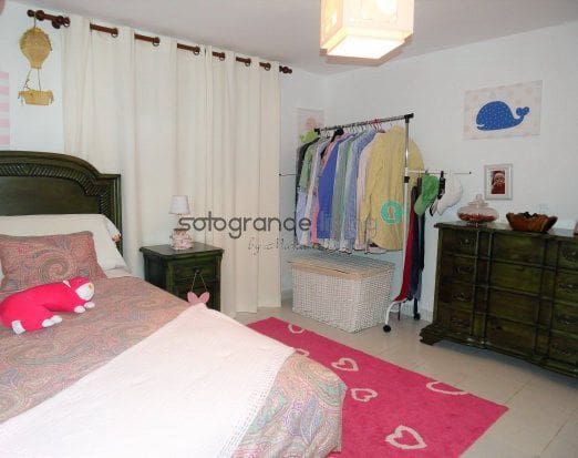 5 chambre Maison de Ville à vendre à Pueblo Nuevo de Guadiaro avec garage - 590 000 € (Ref: 4255292)