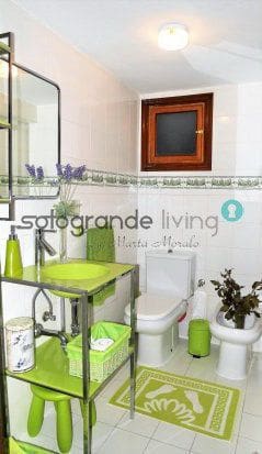 5 chambre Maison de Ville à vendre à Pueblo Nuevo de Guadiaro avec garage - 590 000 € (Ref: 4255292)