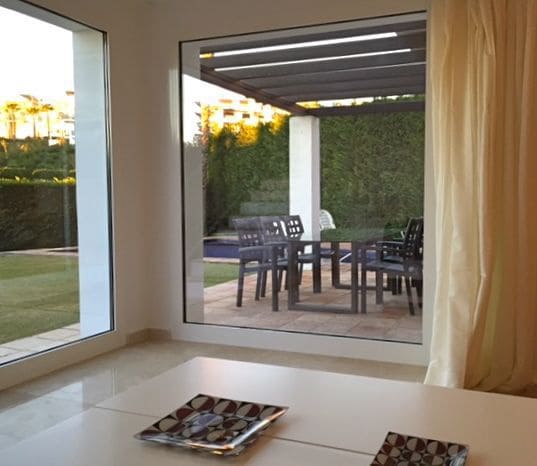 5 camera da letto Villa in vendita in La Alcaidesa - 953.000 € (Rif: 4266438)