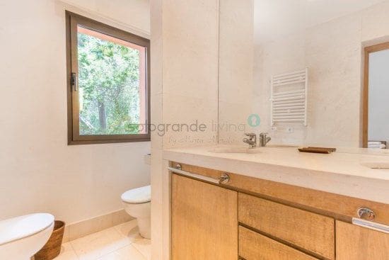 5 chambre Villa/Maison à vendre à Sotogrande avec garage - 1 750 000 € (Ref: 4392630)