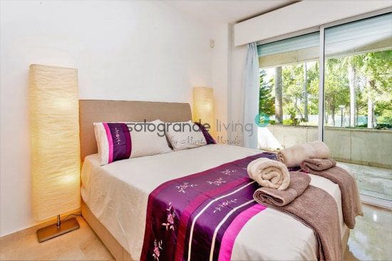 4 makuuhuone Huoneisto myytävänä paikassa Estepona mukana 
autotalli - 995 000 € (Ref: 4397649)