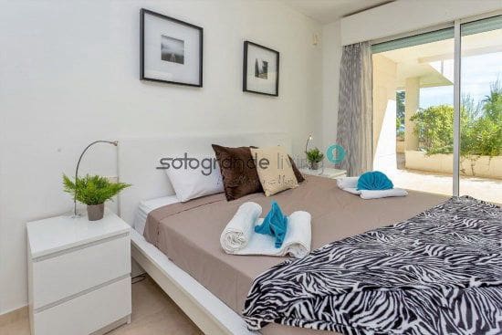 4 makuuhuone Huoneisto myytävänä paikassa Estepona mukana 
autotalli - 995 000 € (Ref: 4397649)