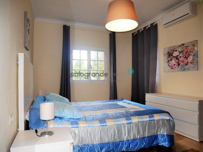 4 soveværelse Villa til leje i Sotogrande med garage - € 6.000 (Ref: 4499179)
