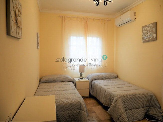 4 soveværelse Villa til leje i Sotogrande med garage - € 6.000 (Ref: 4499179)