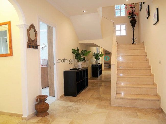 4 soveværelse Villa til leje i Sotogrande med garage - € 6.000 (Ref: 4499179)