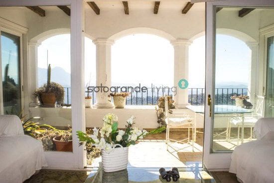 5 soveværelse Byhus til salg i Gaucin med garage - € 1.200.000 (Ref: 4583266)