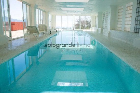 5 soveværelse Byhus til salg i Gaucin med garage - € 1.200.000 (Ref: 4583266)