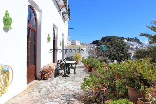 5 soveværelse Byhus til salg i Gaucin med garage - € 1.200.000 (Ref: 4583266)