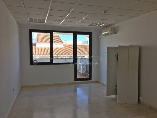 1 soverom Kontor til salgs i Guadiaro, San Roque - € 96 000 (Ref: 4601089)