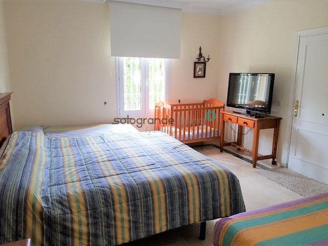 6 slaapkamer Villa te huur in Sotogrande - € 10.000 (Ref: 4641388)