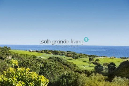 2 bedroom Apartment for sale in La Alcaidesa with garage - € 320,000 (Ref: 4732013)
