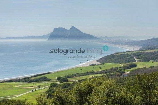 2 bedroom Apartment for sale in La Alcaidesa with garage - € 320,000 (Ref: 4732013)