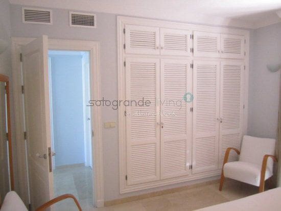 2 soveværelse Lejlighed til leje i Sotogrande med garage - € 1.800 (Ref: 4775038)