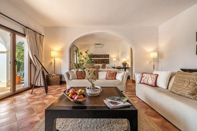 4 bedroom Villa for rent in Sotogrande with pool garage - € 4,950 (Ref: 4989124)