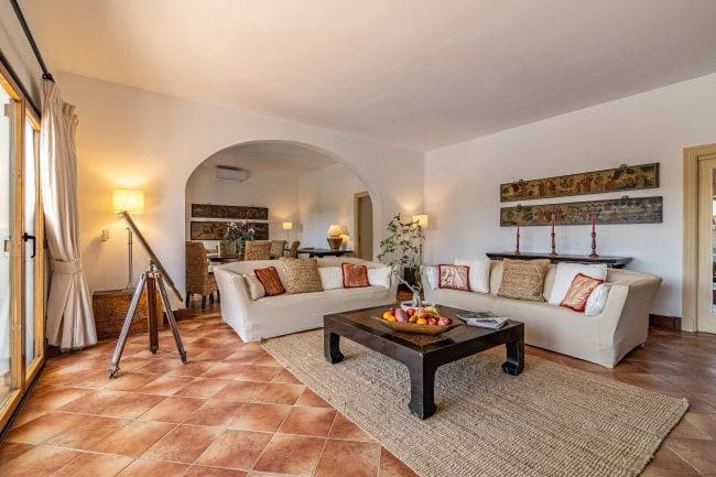 4 bedroom Villa for rent in Sotogrande with pool garage - € 4,950 (Ref: 4989124)