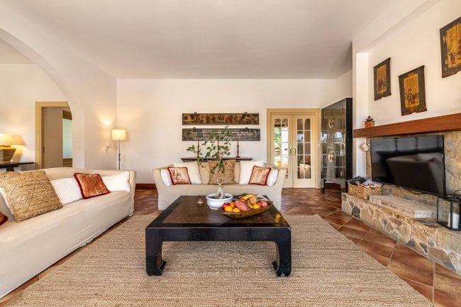 4 bedroom Villa for rent in Sotogrande with pool garage - € 4,950 (Ref: 4989124)