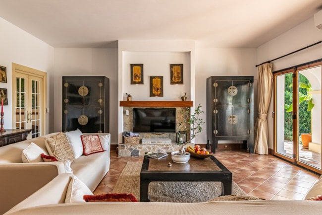 4 bedroom Villa for rent in Sotogrande with pool garage - € 4,950 (Ref: 4989124)