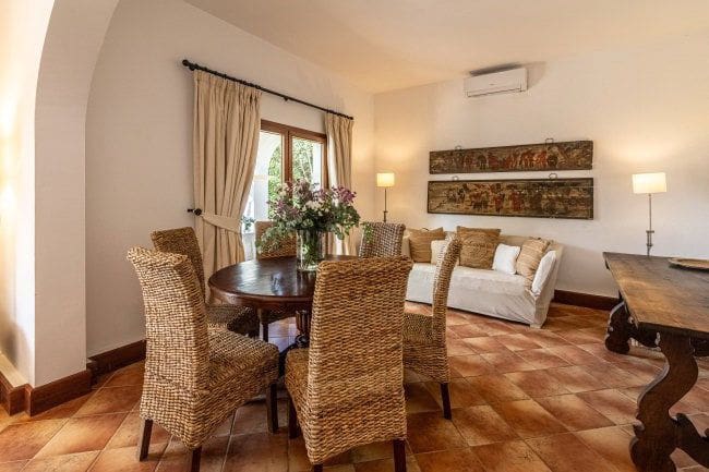 4 bedroom Villa for rent in Sotogrande with pool garage - € 4,950 (Ref: 4989124)
