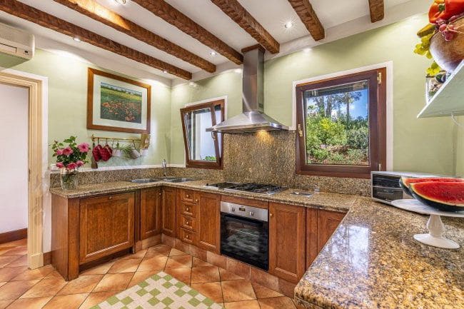 4 bedroom Villa for rent in Sotogrande with pool garage - € 4,950 (Ref: 4989124)