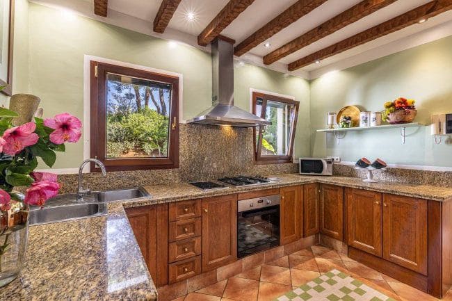 4 bedroom Villa for rent in Sotogrande with pool garage - € 4,950 (Ref: 4989124)