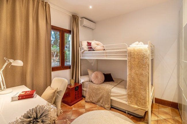 4 bedroom Villa for rent in Sotogrande with pool garage - € 4,950 (Ref: 4989124)