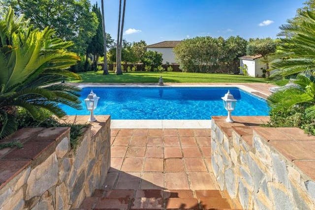 4 bedroom Villa for rent in Sotogrande Alto, San Roque with pool garage - € 4,950 (Ref: 4989124)
