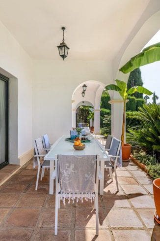 4 bedroom Villa for rent in Sotogrande with pool garage - € 4,950 (Ref: 4989124)
