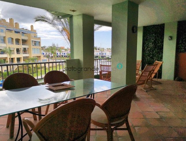 2 slaapkamer Appartement te huur in Sotogrande met garage - € 1.500 (Ref: 5042212)