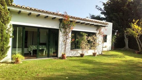 5 soveværelse Villa til leje i Sotogrande - € 4.500 (Ref: 5210965)