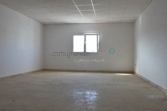 6 soveværelse Kontor til salg i Pueblo Nuevo de Guadiaro - € 660.000 (Ref: 5224692)