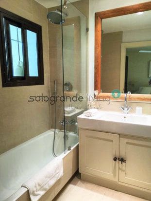 5 sypialnia Dom do wynajęcia w Sotogrande - 2 200 € (Ref: 5605535)