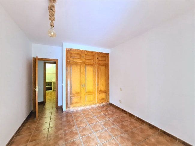 6 bedroom Villa for sale in Sotogrande with garage - € 1,450,000 (Ref: 5722826)