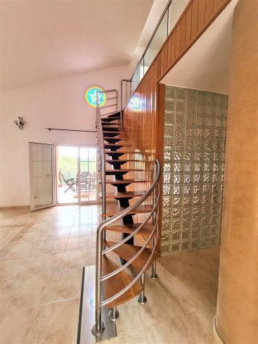 6 bedroom Villa for sale in Sotogrande with garage - € 1,450,000 (Ref: 5722826)