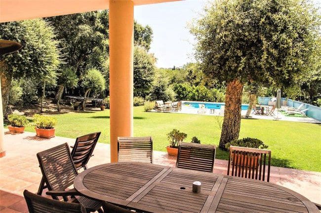 6 bedroom Villa for sale in Sotogrande with garage - € 1,450,000 (Ref: 5722826)
