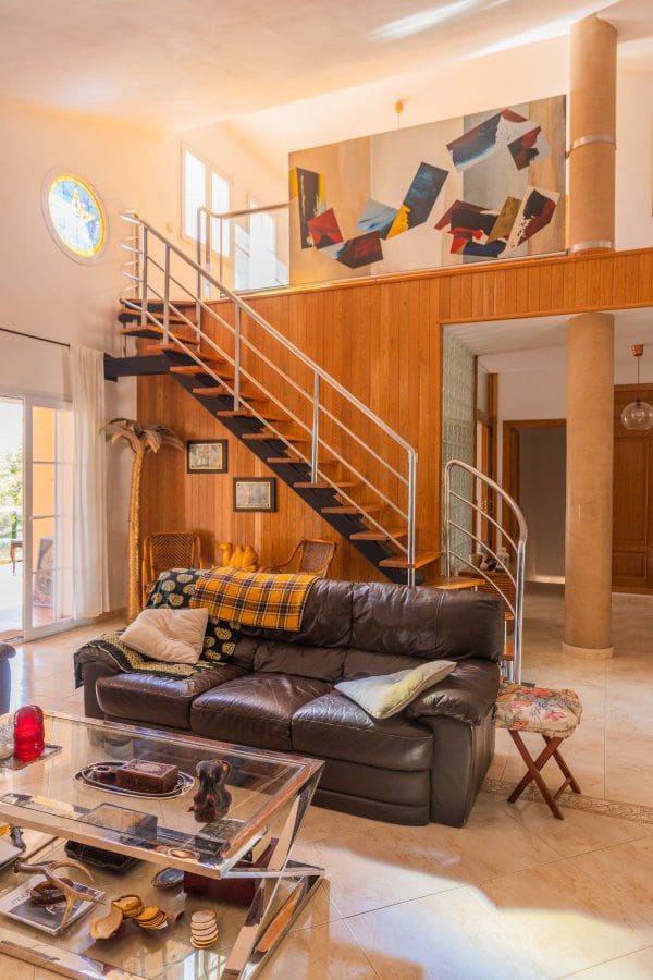 6 bedroom Villa for sale in Sotogrande with garage - € 1,450,000 (Ref: 5722826)