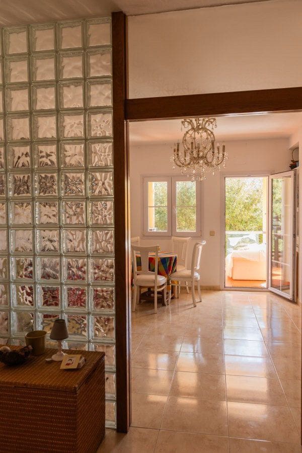 6 bedroom Villa for sale in Sotogrande with garage - € 1,450,000 (Ref: 5722826)