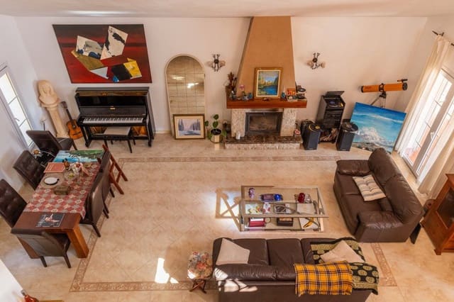 6 soveværelse Villa til salg i Sotogrande Alto, San Roque med garage - € 1.450.000 (Ref: 5722826)