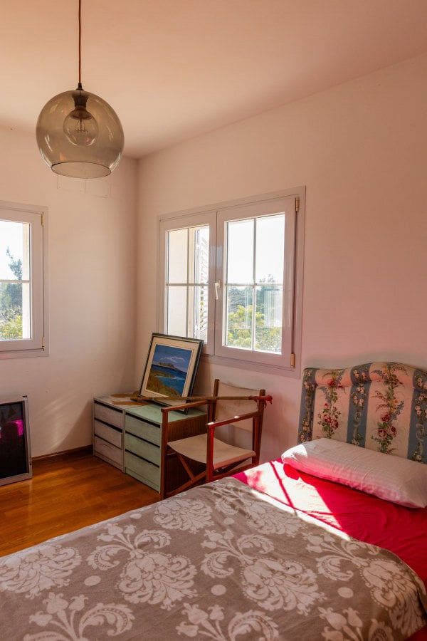 6 bedroom Villa for sale in Sotogrande with garage - € 1,450,000 (Ref: 5722826)