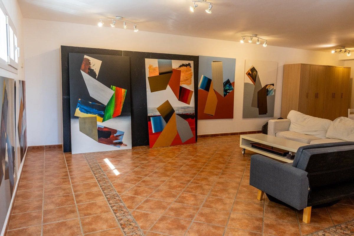 6 bedroom Villa for sale in Sotogrande with garage - € 1,450,000 (Ref: 5722826)