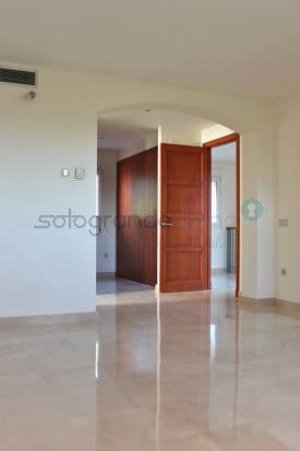 4 bedroom Villa for sale in Sotogrande - € 980,000 (Ref: 6283701)