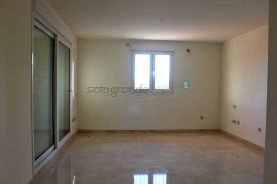 4 bedroom Villa for sale in Sotogrande - € 980,000 (Ref: 6283701)