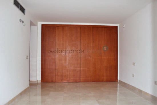 4 bedroom Villa for sale in Sotogrande - € 980,000 (Ref: 6283701)